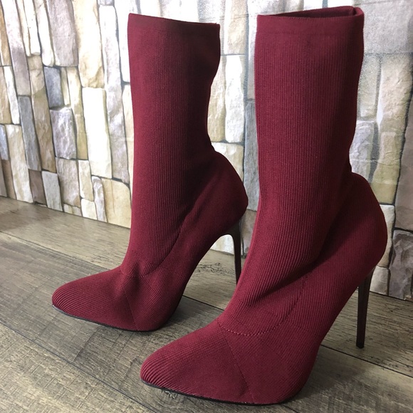 Shoes - ⏳💎Burgundy Mid calve sock high heel bootie